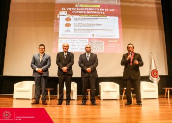La Semana de la Ingeniería Electrónica llegó a su fin con un foro sobre el voto electrónico en el CIP, en el que participó el Ing. CIP Roque Benavides Ganoza, decano del CIP-CDLima