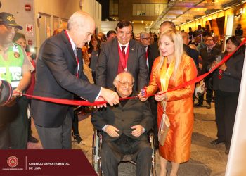 El CIP-CDLima inauguró la exposición del arquitecto y pintor Víctor Pimentel, «Visión de una perspectiva»