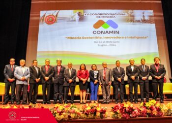 El Capítulo de Ingeniería de Minas del CIP-CDLima lanzó oficialmente el XV Congreso Nacional de Minería en una emotiva ceremonia