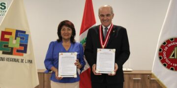 El Colegio de Ingenieros del Perú – Consejo Departamental de Lima y el Gobierno Regional de Lima firmaron un convenio, en una ceremonia presidida por el Ing. CIP Roque Benavides Ganoza, decano del CIP-CDLima, y la Abog. Rosa Vásquez Cuadrado, gobernadora regional de Lima.