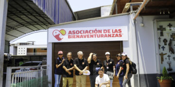 Centro de Peritaje del CIP CDLima hizo una visita solidaria a la Asociación de las Bienaventuranzas