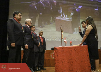 El Ing. CIP Roque Benavides Ganoza presidió la tercera colegiación del mes enero