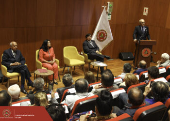 Con una numerosa participación de medios, se realizó la conferencia de prensa sobre la situación técnico-legal de la Nueva Carretera Central