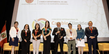 El Dr. Juan Carlos Castro Vargas, ministro del Ambiente, participó en la última jornada del “Congreso Internacional de Cambio Climático: Rumbo a la Descarbonización”