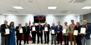 El Capítulo de Ingeniería Electrónica del CIP-CDLima homenajeó a los egresados de la Promoción 1974 de la Universidad Ricardo Palma en sus bodas de oro