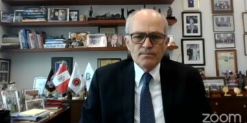 El Ing. CIP Roque Benavides, decano del CIP-CDLima, participó en la conferencia “Learning Nugget-BIM aplicado a la ingeniería ferroviaria en el Perú”