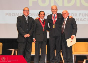 El Ing. CIP Roque Benavides Ganoza, decano del CIP-CDLima, participó en la clausura de X Expo Fundición, evento organizado por el Capítulo de Ingeniería Metalúrgica