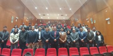 Capítulo de Ingeniería Electrónica CIP CD Lima recibe a estudiantes de la Escuela Profesional de Ingeniería de Sistemas e Informática de la Universidad Nacional de Moquegua