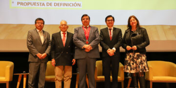 El Ing. CIP Roque Benavides, decano del CIP-CDLima, participó en la inauguración del foro “Nuevos motores de crecimiento para el desarrollo futuro del país”, organizado por IPYDE