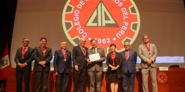 El CIP-CDLima les dio la bienvenida a 449 ingenieros en una jornada doble