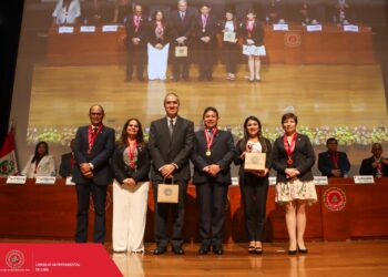 El Ing. CIP Edwin Chavarri, decano del CIP Lima, presidió la primera ceremonia de colegiación del 2025 y de la gestión que lidera