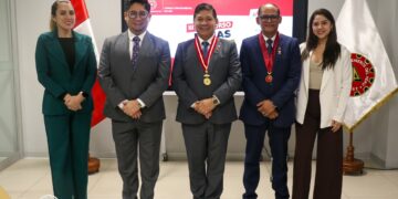 El Consejo Departamental de Lima del Colegio de Ingenieros del Perú sorteó 13 becas entre sus colegiados habilitados