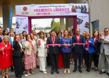 El I Encuentro Internacional de Mujeres Líderes – Perú 2025 consolida al CIP Lima como referente del liderazgo femenino