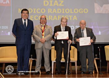 CIP Lima: Capítulo de Ingeniería Electrónica reconoce a los doctores Juan Takano y Helio Quirós por su valioso aporte al desarrollo de la ingeniería biomédica en el Perú