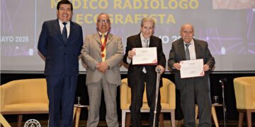 CIP Lima: Capítulo de Ingeniería Electrónica reconoce a los doctores Juan Takano y Helio Quirós por su valioso aporte al desarrollo de la ingeniería biomédica en el Perú