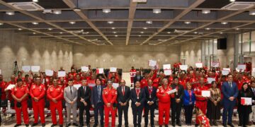 CIP Lima reconoció la valentía y el compromiso de los bomberos peruanos que participaron en la misión humanitaria en Venezuela